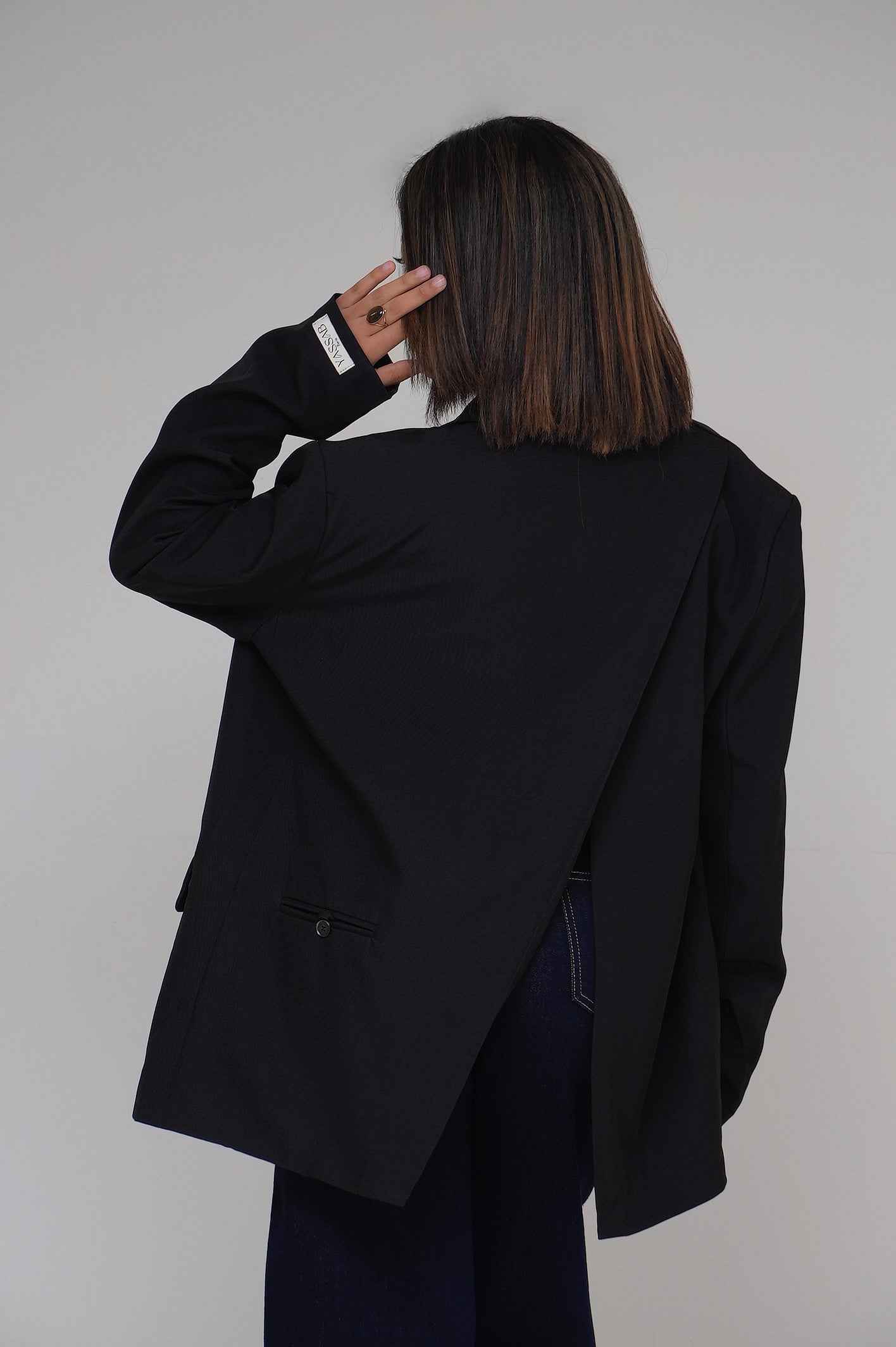 LE BLAZER NOIR ÉLISE