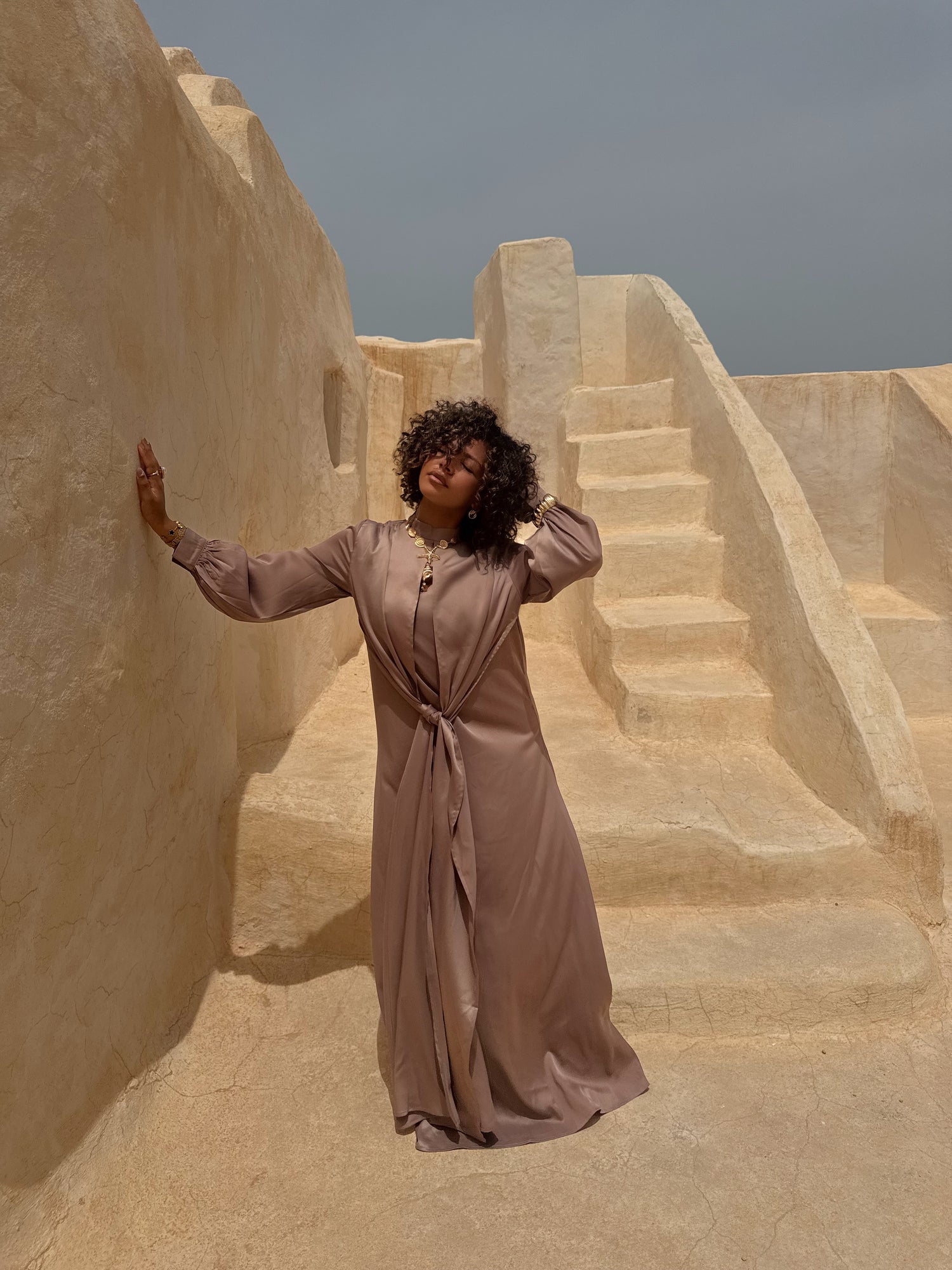 ABAYA / KIMONO / ROBES