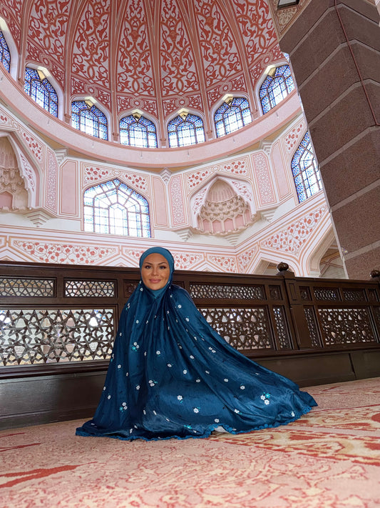 TENUE DE PRIÈRE BLEU CANARD